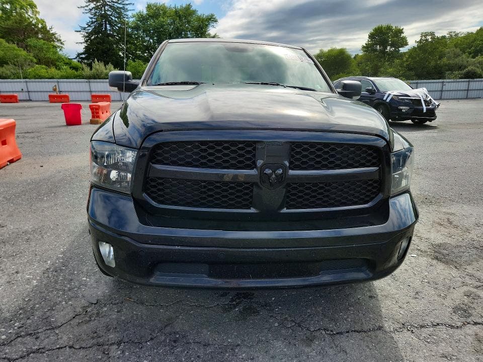 2018 RAM 1500 SLT 5