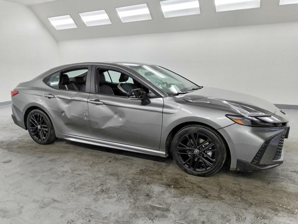 2026 TOYOTA CAMRY SE 4