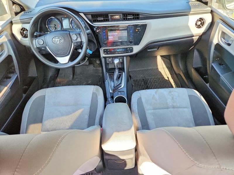 2017 TOYOTA COROLLA LE 8