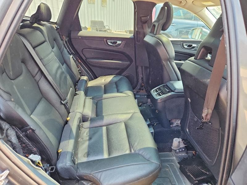 2018 VOLVO XC60 T5 INSCRIPTION 11