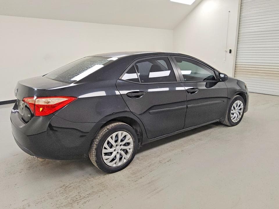 2017 TOYOTA COROLLA LE 3