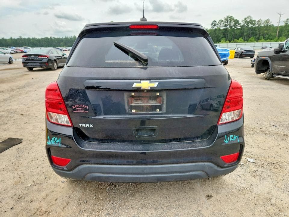 2020 CHEVROLET TRAX LS 6
