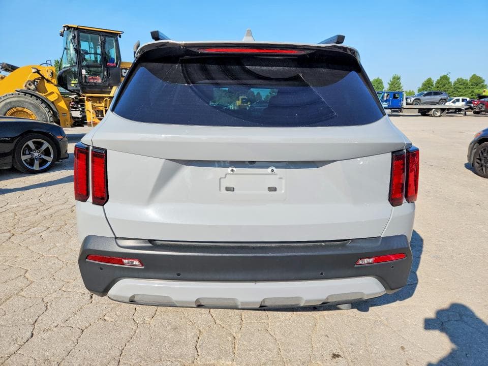 2022 KIA SORENTO 6