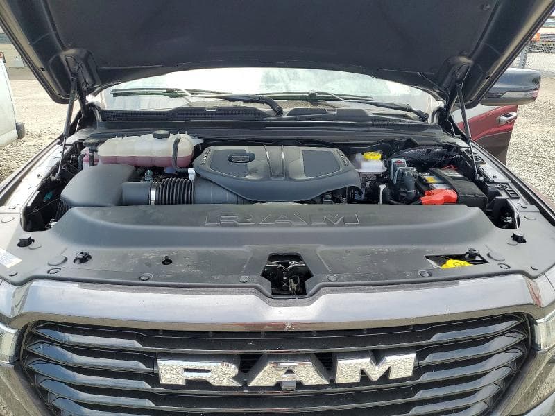 2025 RAM 1500 LARAMIE 11