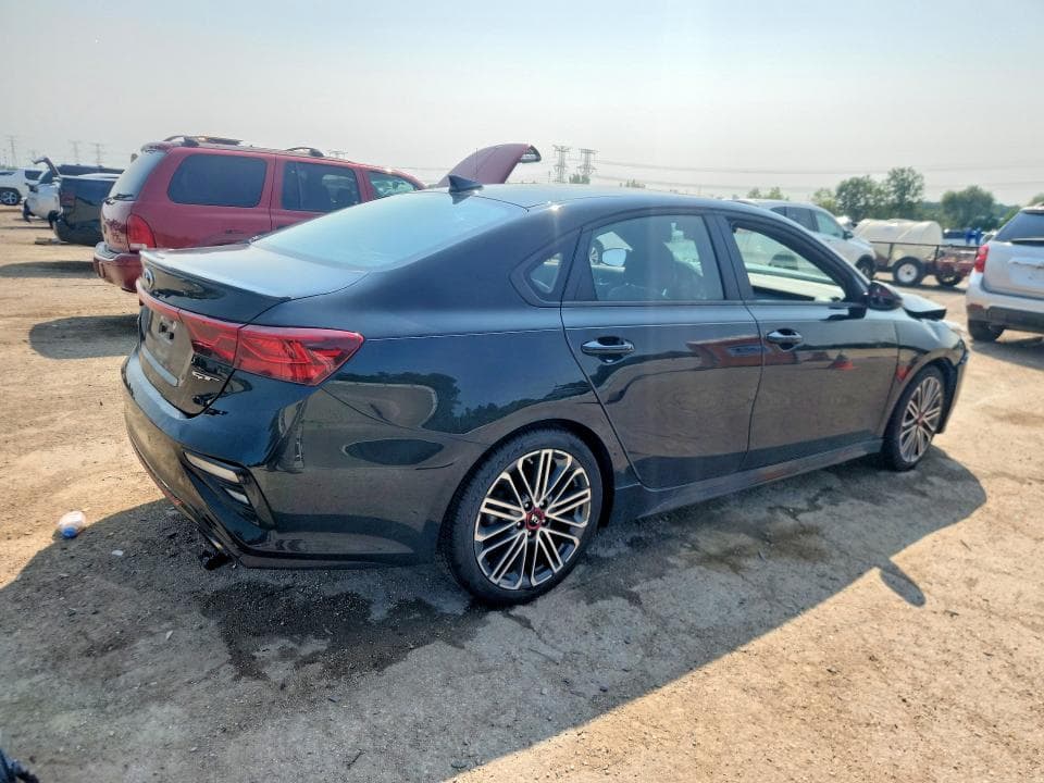 2021 KIA FORTE GT 3