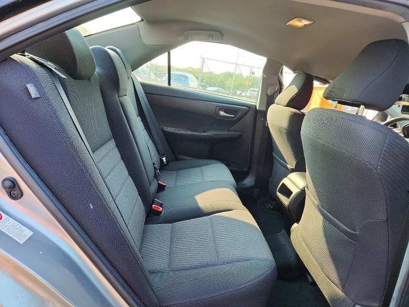 2017 TOYOTA CAMRY LE 10