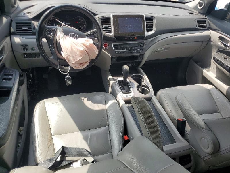 2017 HONDA PILOT EXL 8