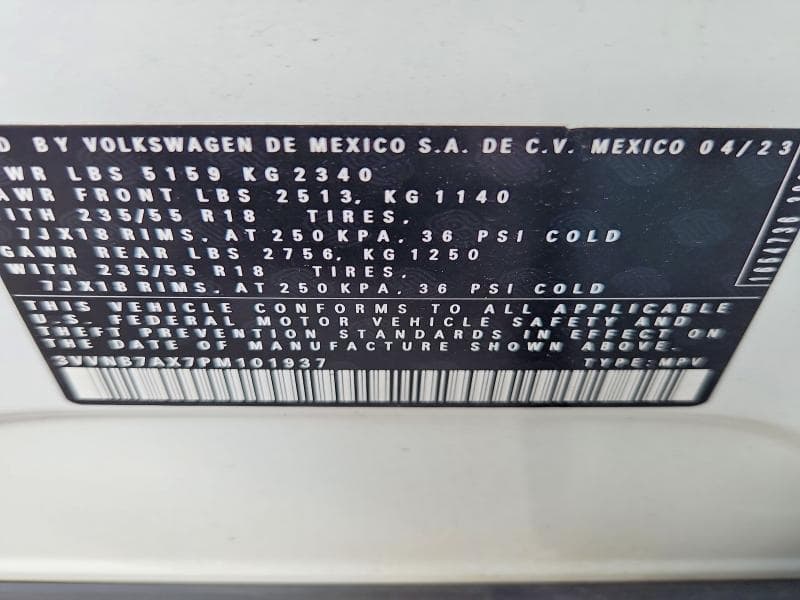 2023 VOLKSWAGEN TIGUAN SE 14