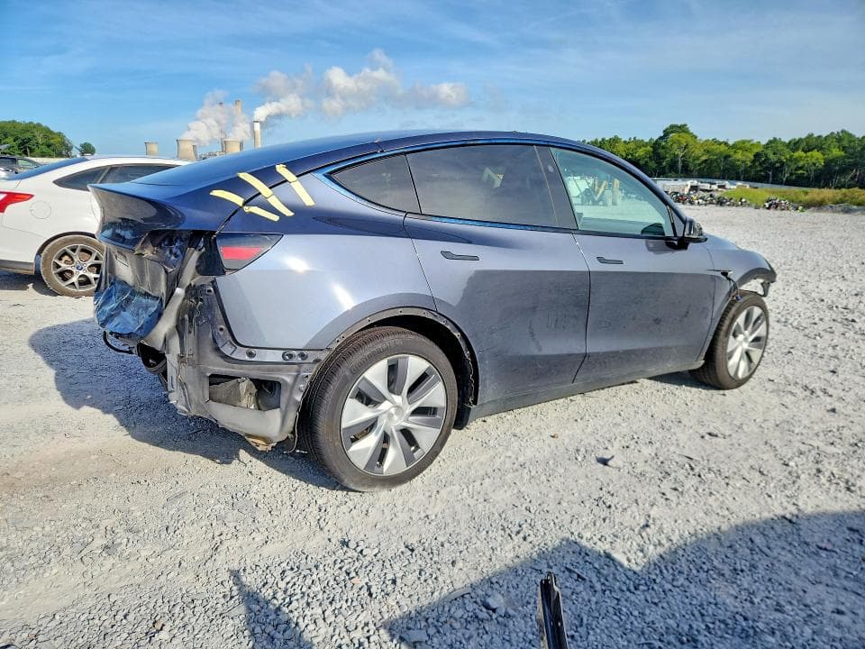 2023 TESLA MODEL Y 3