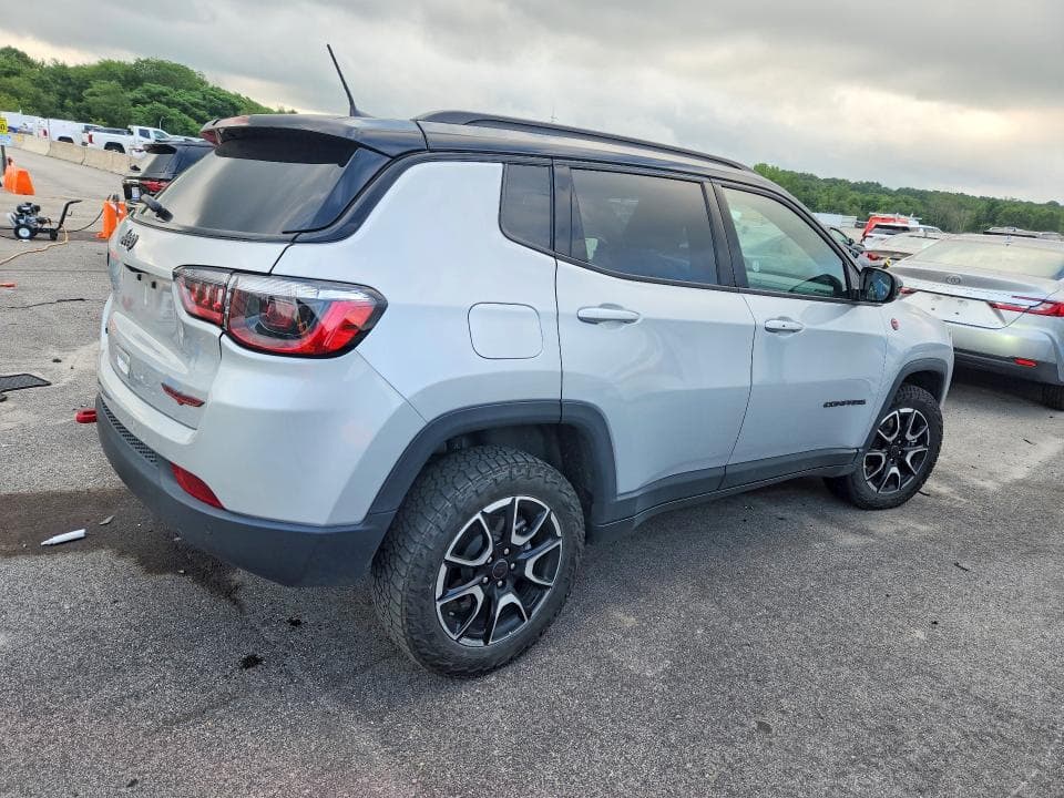 2026 JEEP COMPASS TRAILHAWK 3