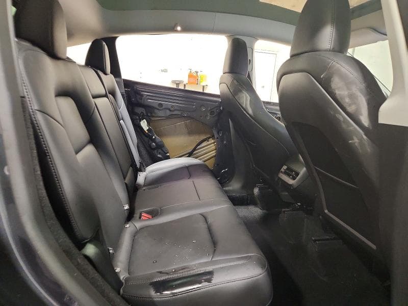 2025 TESLA MODEL Y 11