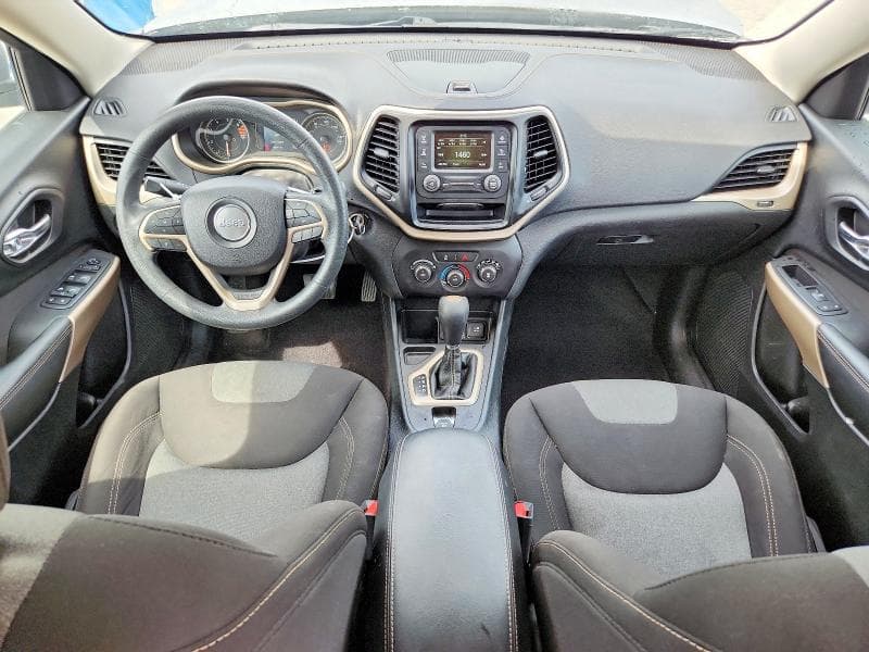 2018 JEEP CHEROKEE LATITUDE 8