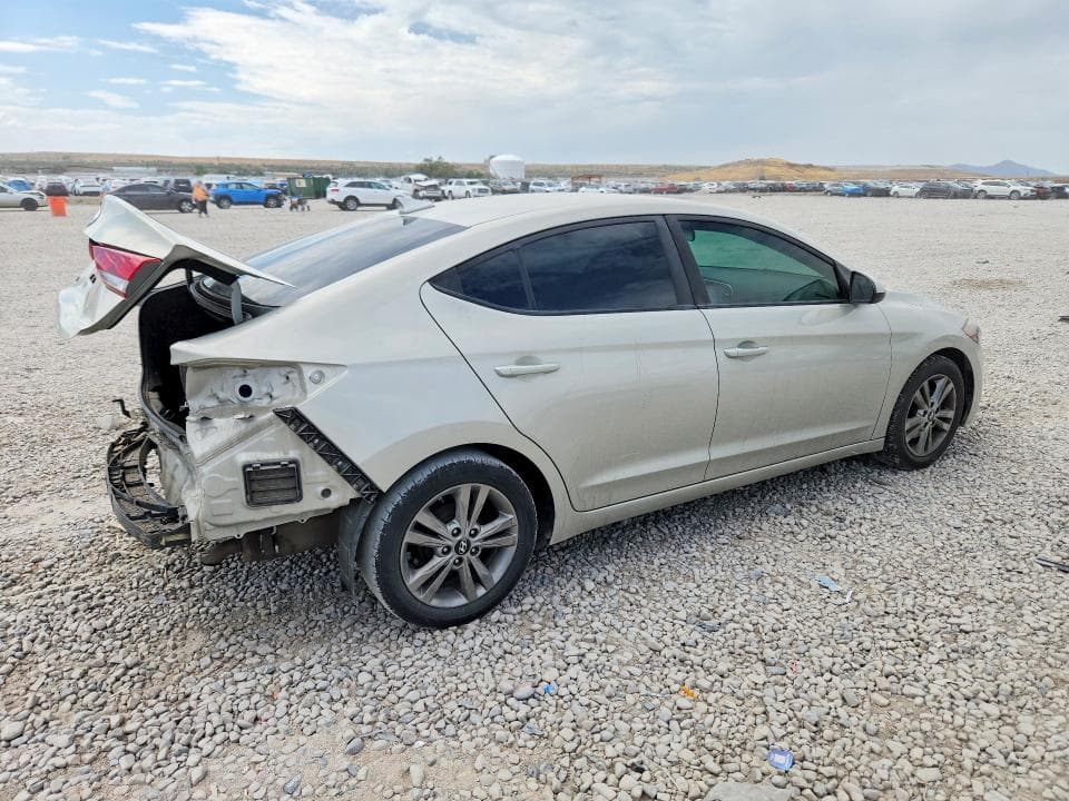 2017 HYUNDAI ELANTRA SE 3