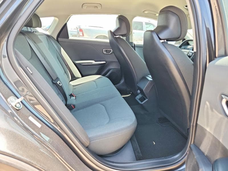 2025 KIA K4 LXS 10