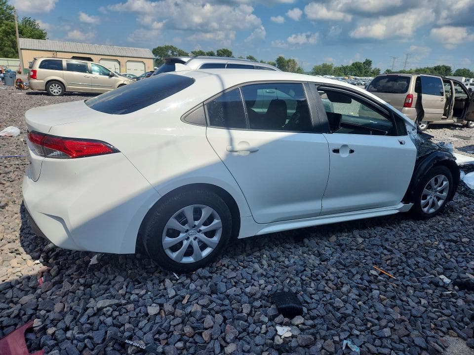 2024 TOYOTA COROLLA LE 3