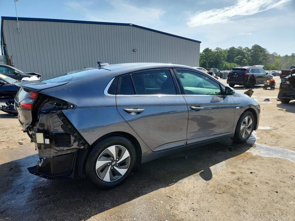 2018 HYUNDAI IONIQ SEL 3