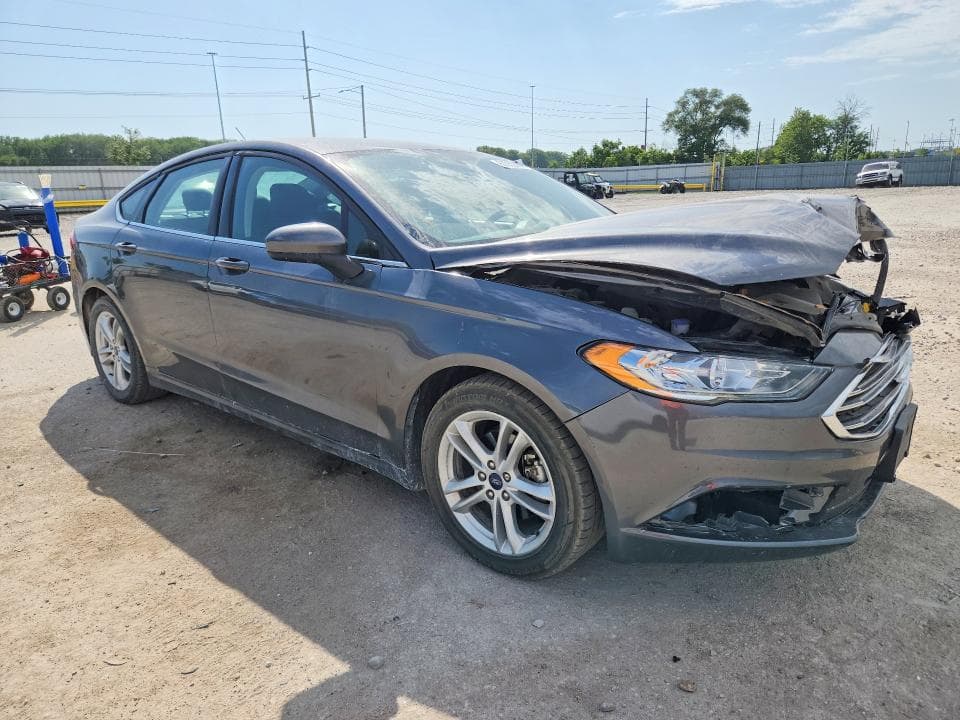 2018 FORD FUSION SE 4