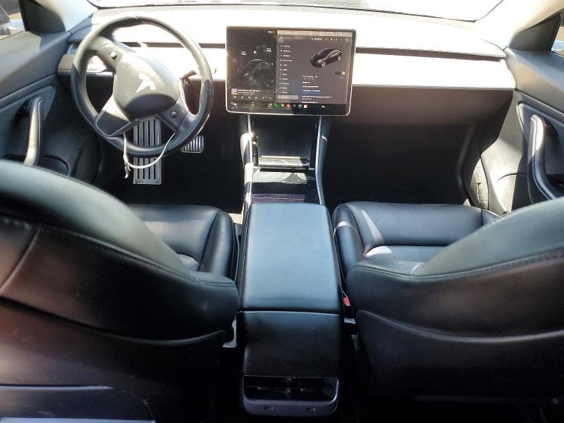 2018 TESLA MODEL 3 8