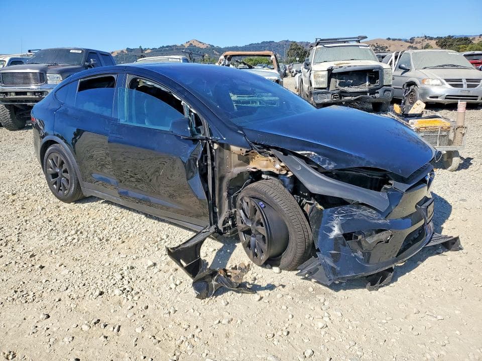 2023 TESLA MODEL X 4