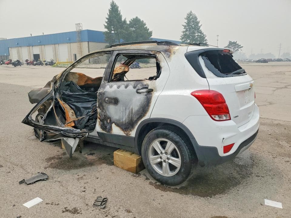2020 CHEVROLET TRAX 1LT 2