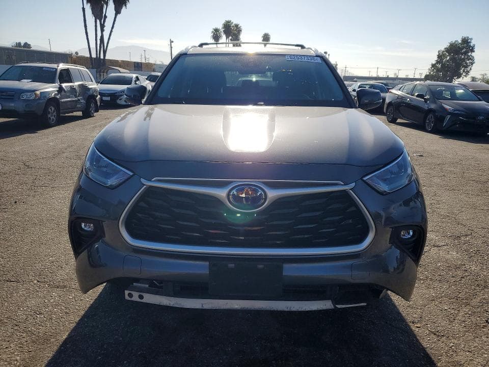 2020 TOYOTA HIGHLANDER HYBRID XLE 5