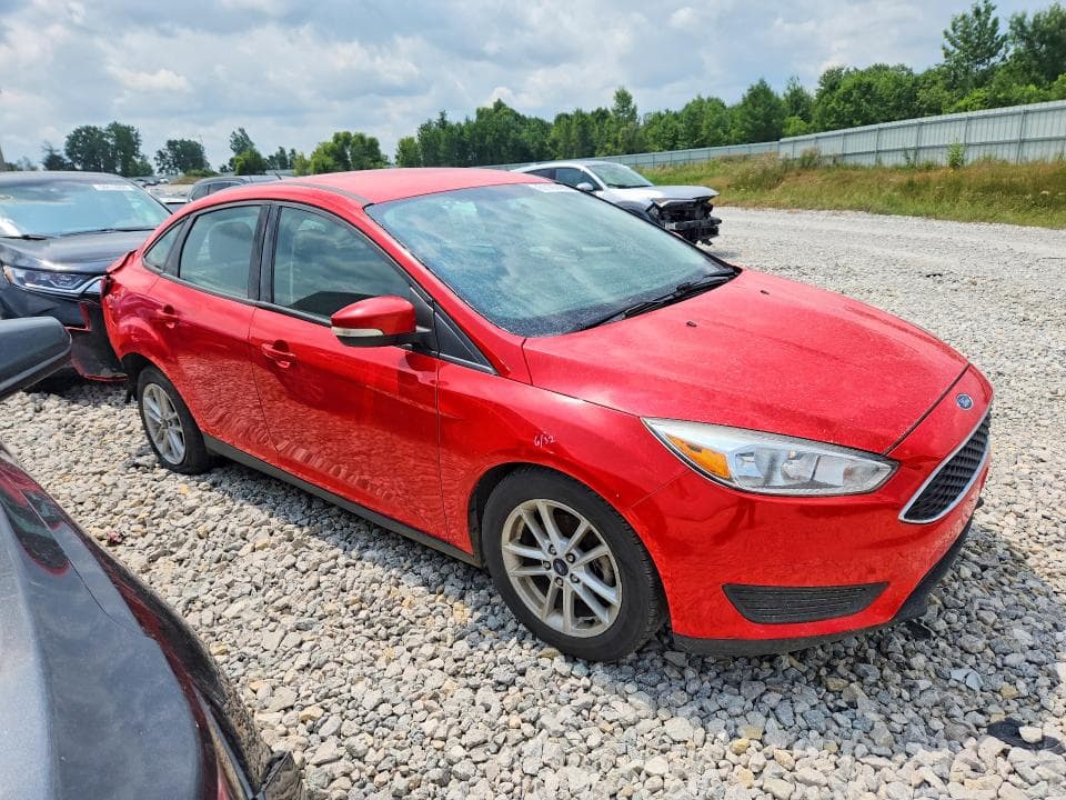 2017 FORD FOCUS SE 4