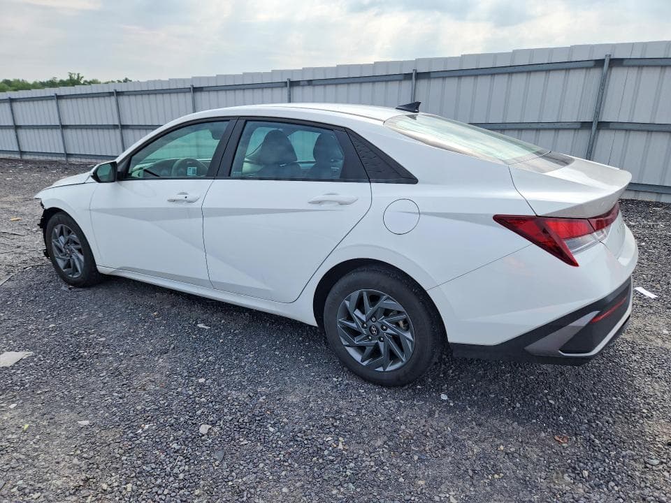 2024 HYUNDAI ELANTRA SEL 2