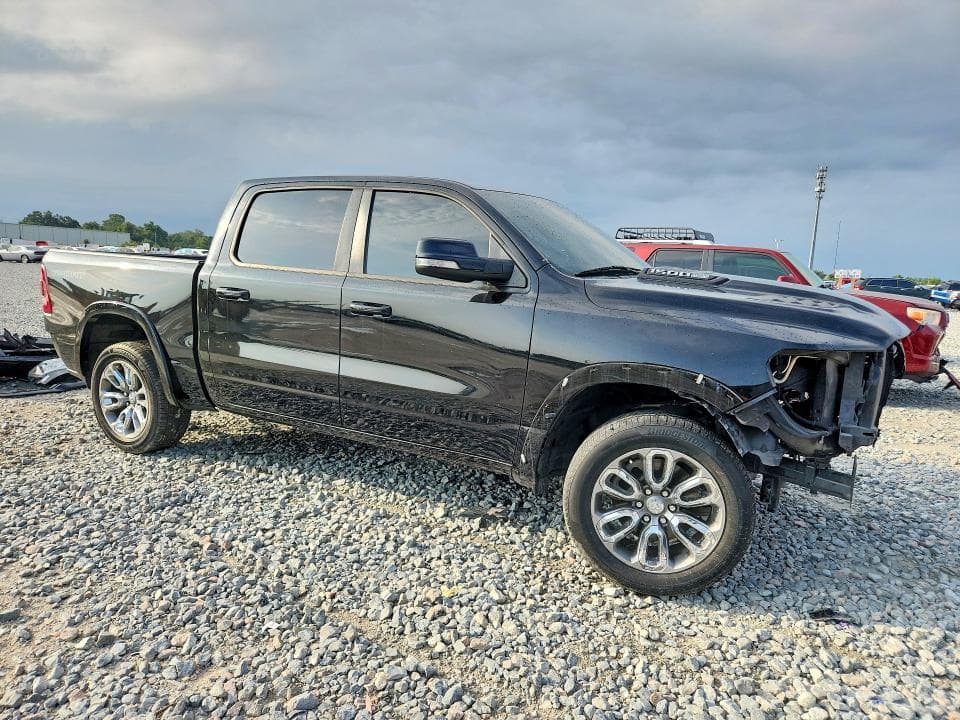 2021 RAM 1500 LARAMIE 4