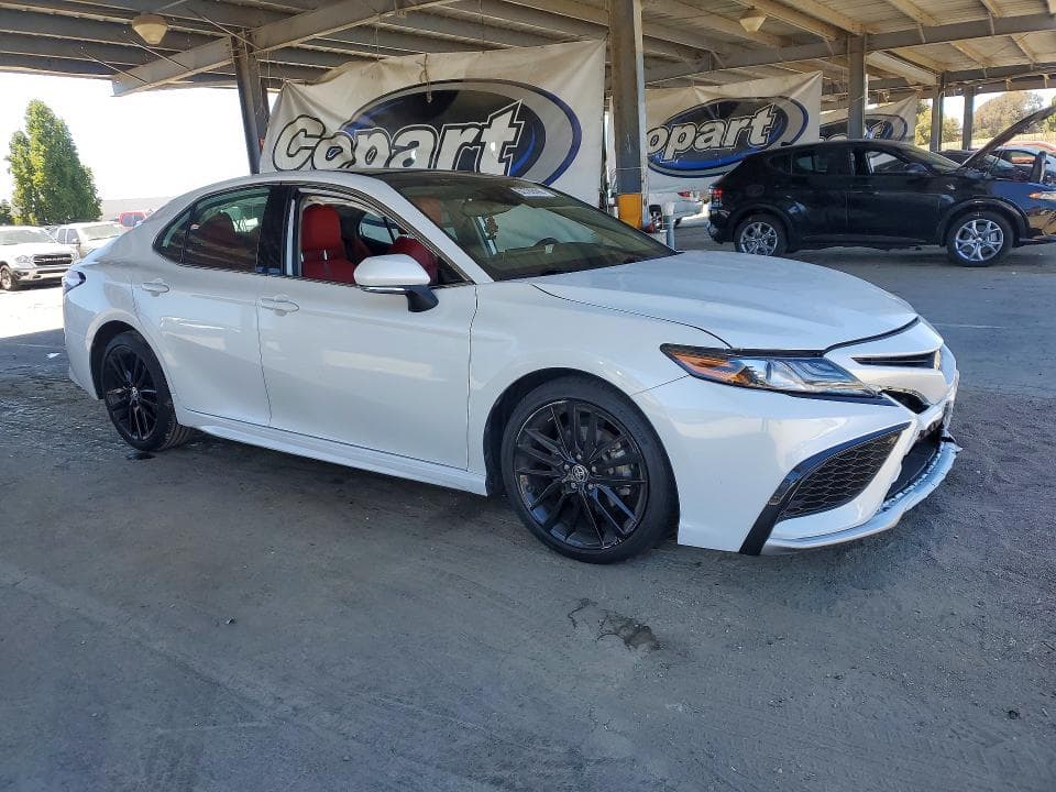 2024 TOYOTA CAMRY XSE 4