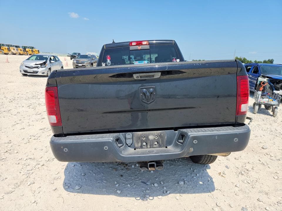 2019 RAM 1500 CLASSIC SLT 6