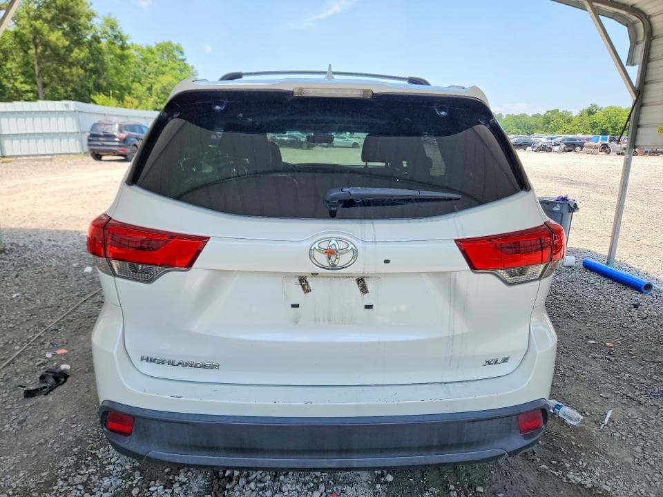 2019 TOYOTA HIGHLANDER XLE 6