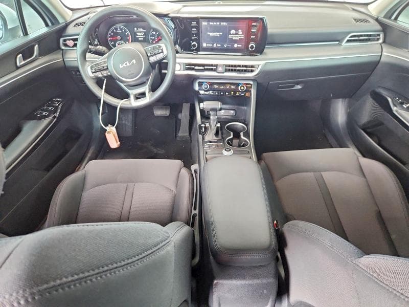 2023 KIA K5 LXS 8