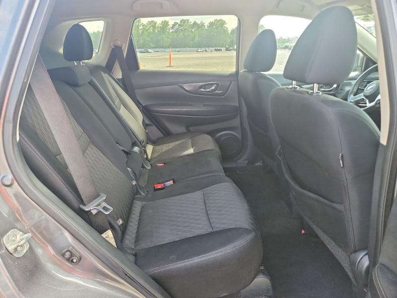 2018 NISSAN ROGUE SV 11