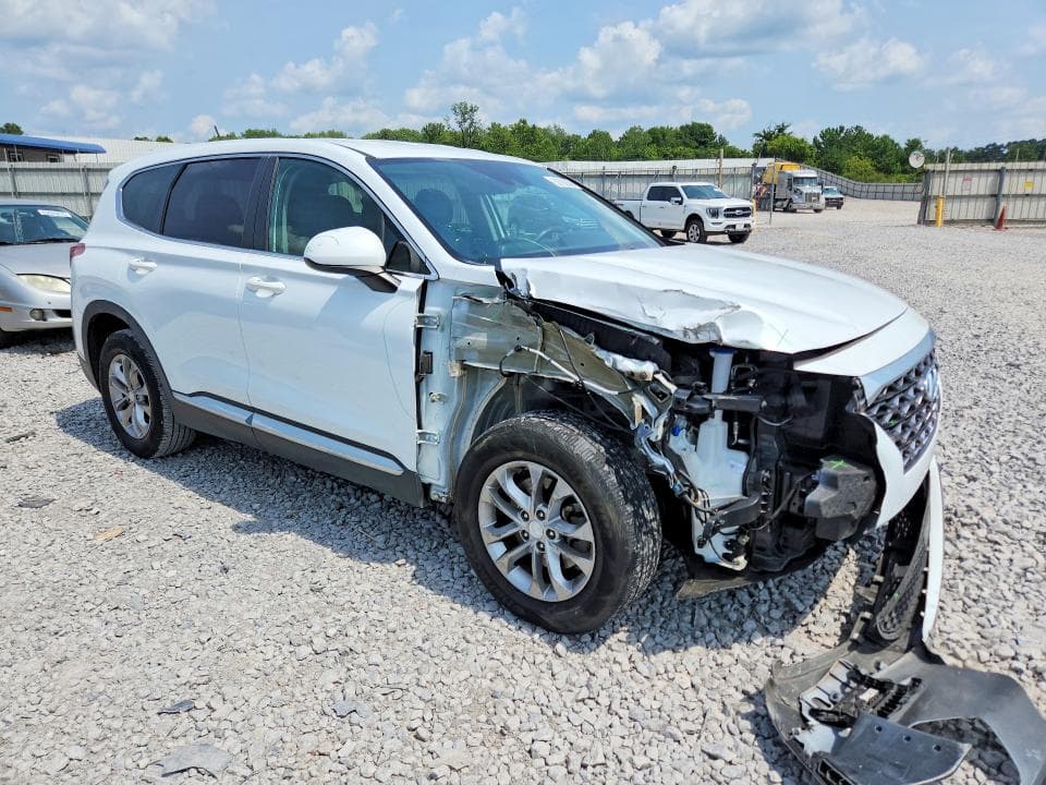 2019 HYUNDAI SANTA FE SE 4