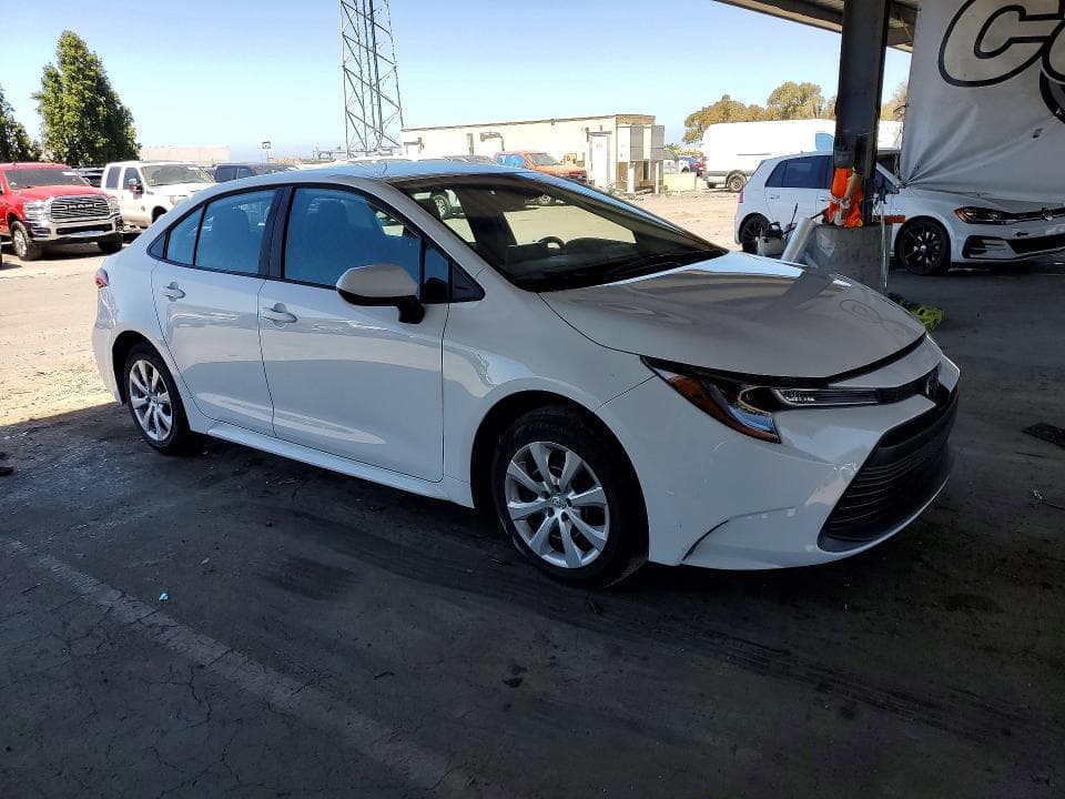 2026 TOYOTA COROLLA LE 4
