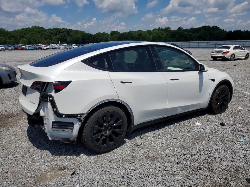 2023 TESLA MODEL Y 3