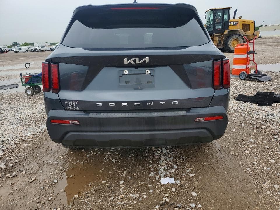 2022 KIA SORENTO LX 6