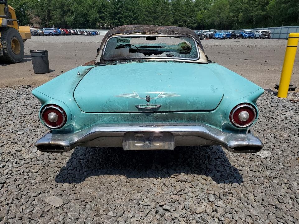 1957 FORD THUNDRBIRD 6