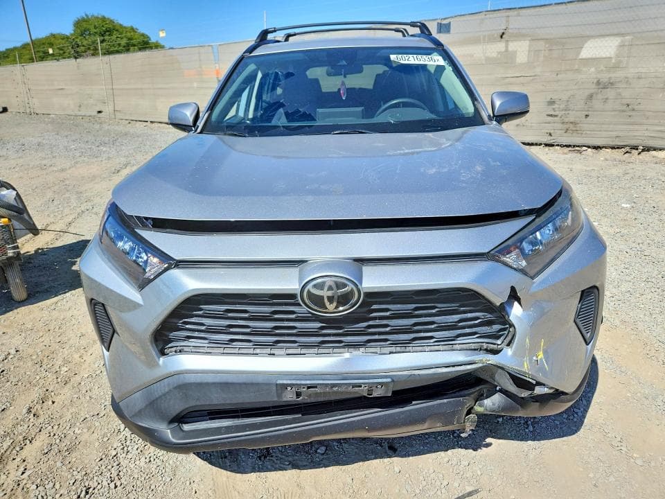 2019 TOYOTA RAV4 LE 5