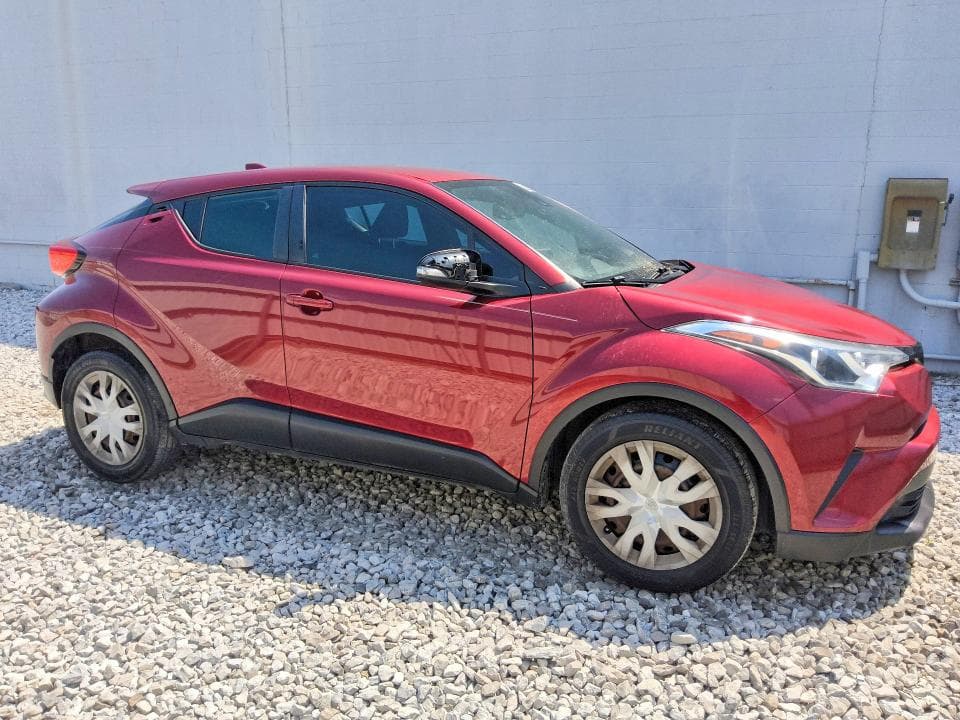 2019 TOYOTA C-HR LE 4