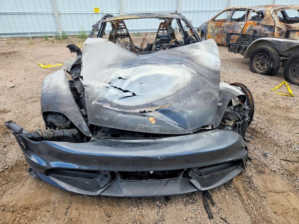 2020 PORSCHE TAYCAN 5