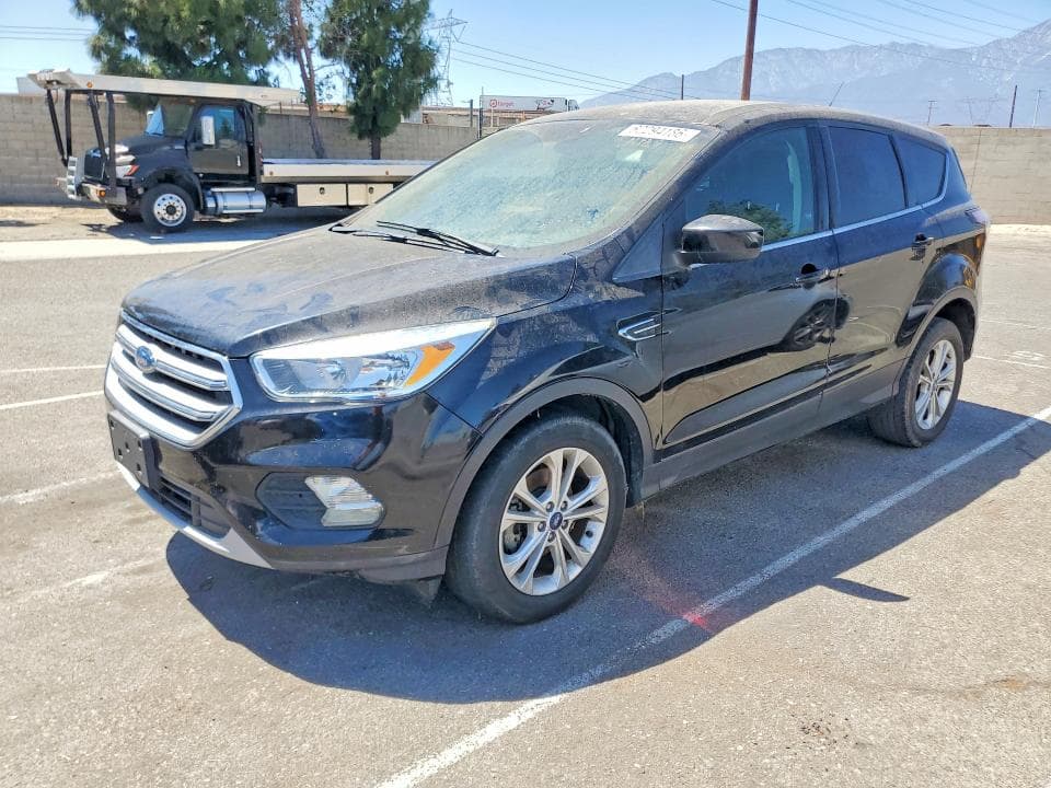2017 FORD ESCAPE SE - 1