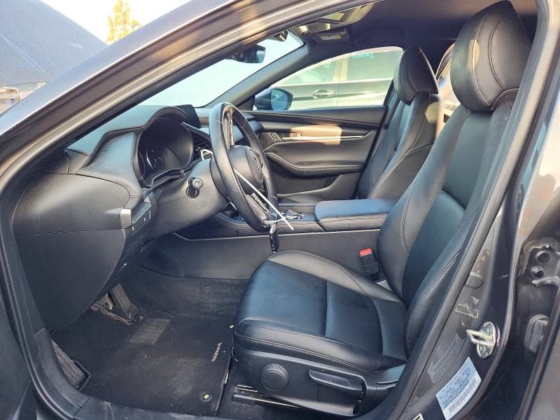 2023 MAZDA 3 SELECT 7