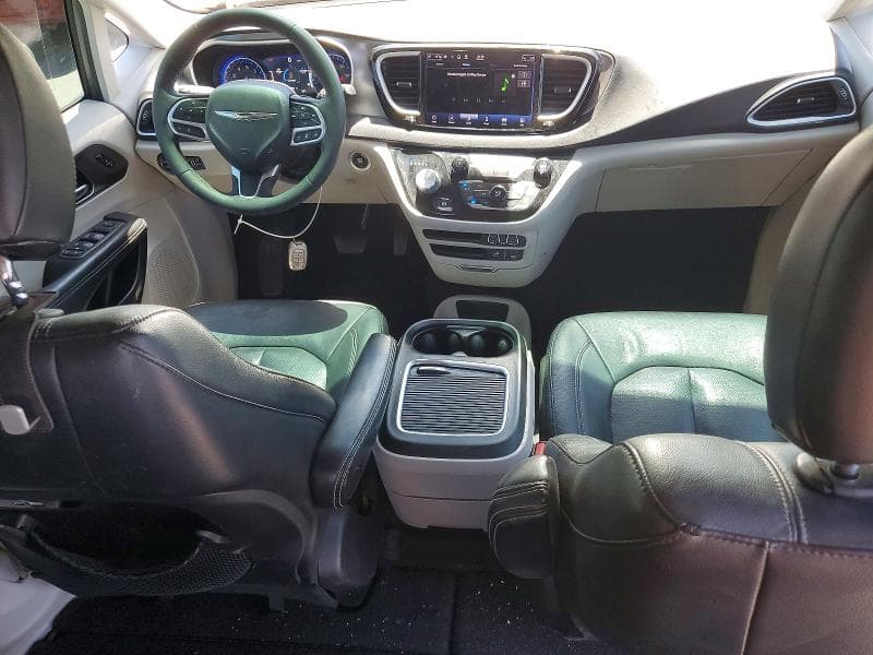 2022 CHRYSLER PACIFICA TOURING L 8