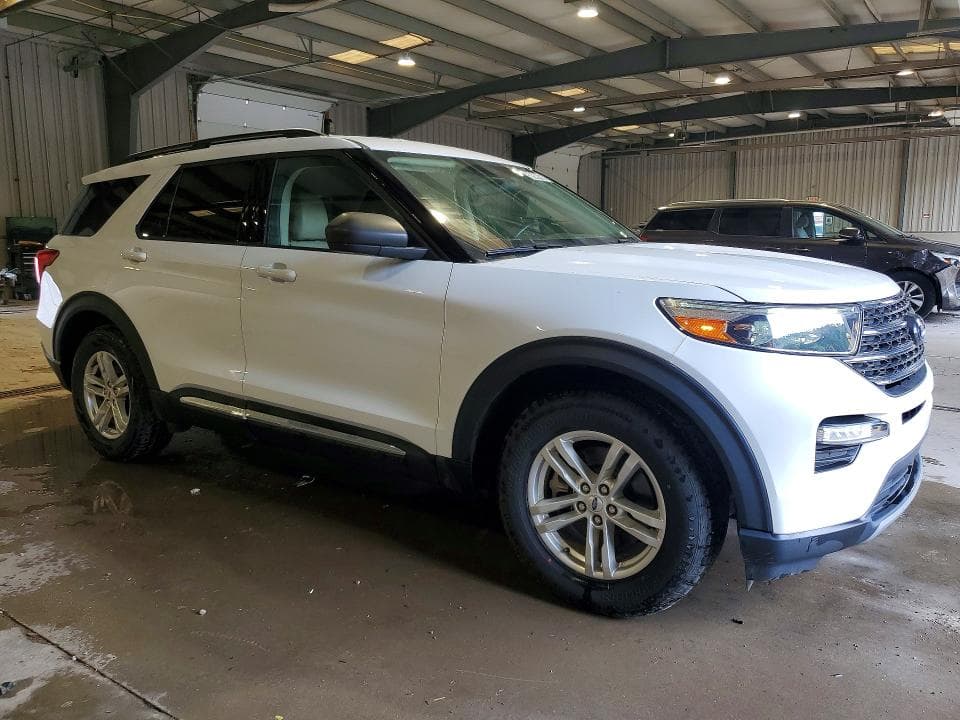 2023 FORD EXPLORER XLT 4