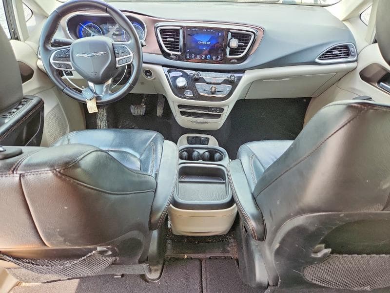 2017 CHRYSLER PACIFICA TOURING L 8