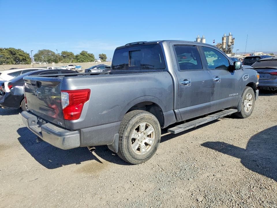 2017 NISSAN TITAN S 3
