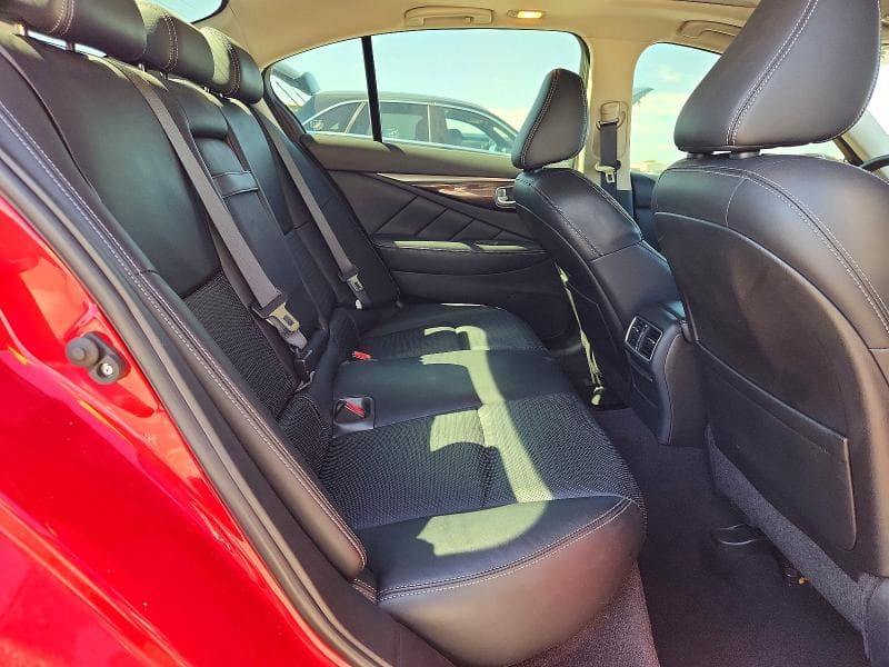 2017 INFINITI Q50 RED SPORT 400 10