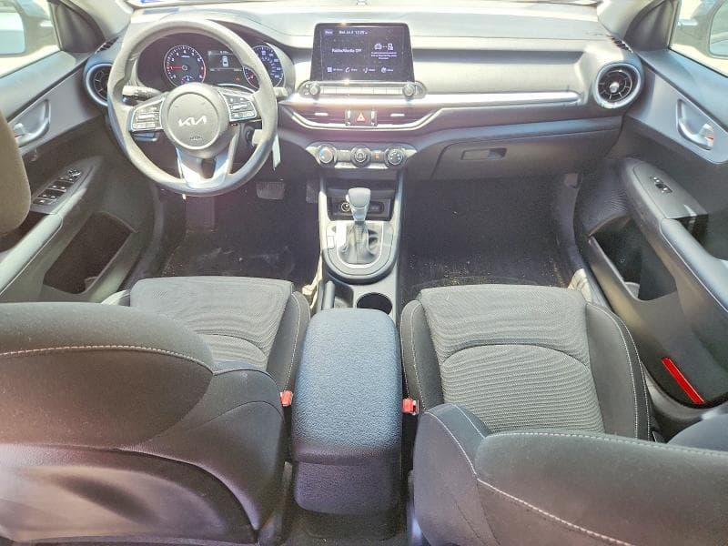 2023 KIA FORTE LXS 8
