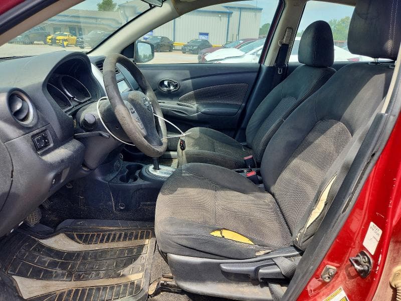 2019 NISSAN VERSA SV 7